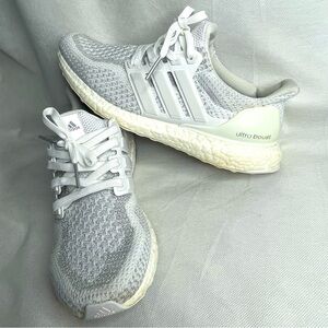Adidas Ultraboost Cloud White Womens US 6.5 EU 39 1/3 Running Shoes Ice Grey